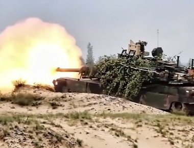 Βίντεο: Βολές μέσα από ένα M1A2 Abrams στην Πολωνία
